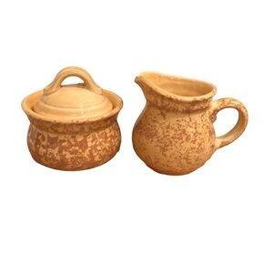 𝅺america Pfaltzgraff Sugar and Creamer